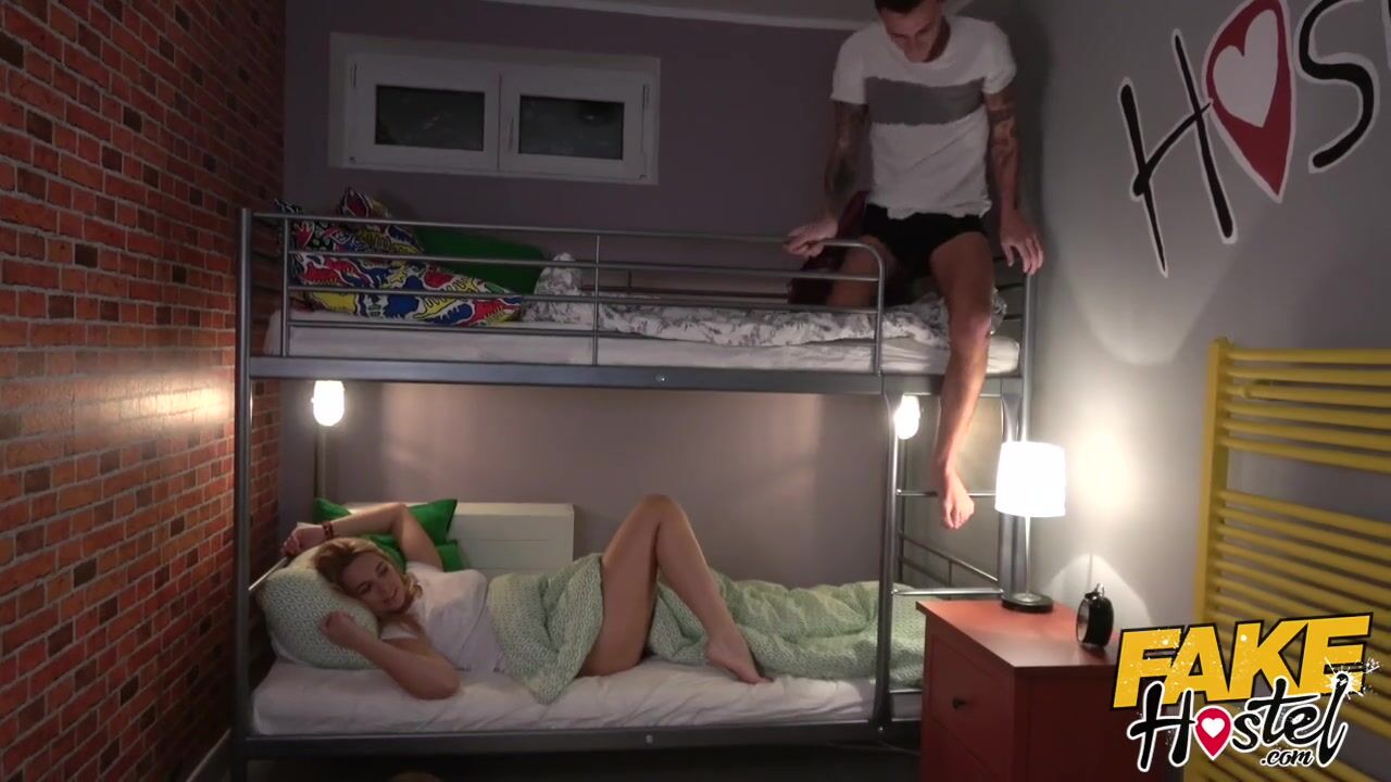 Curvey Blonde Backpacker Gets An Anal Surprise In Threesome Fapcat